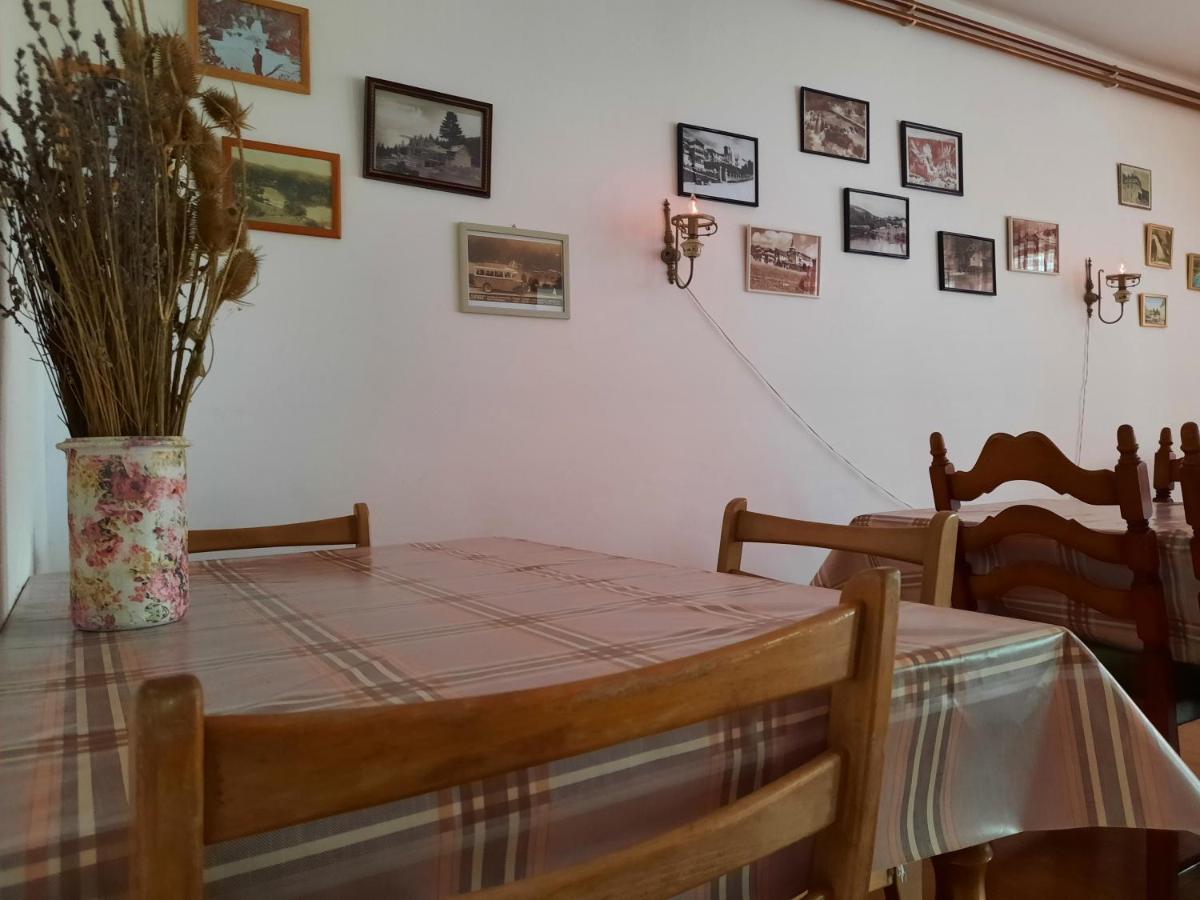 Lazy Bear Otel Jezerce Dış mekan fotoğraf