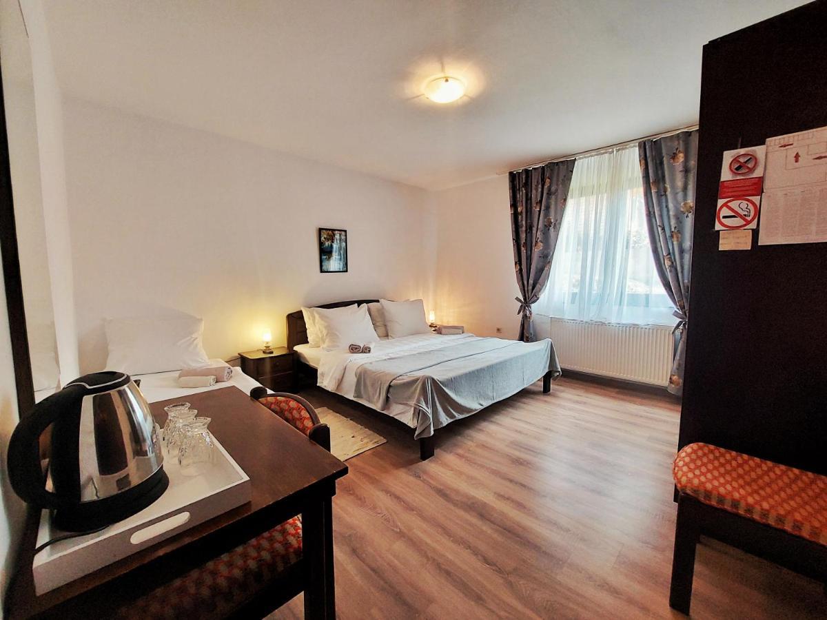 Lazy Bear Otel Jezerce Dış mekan fotoğraf